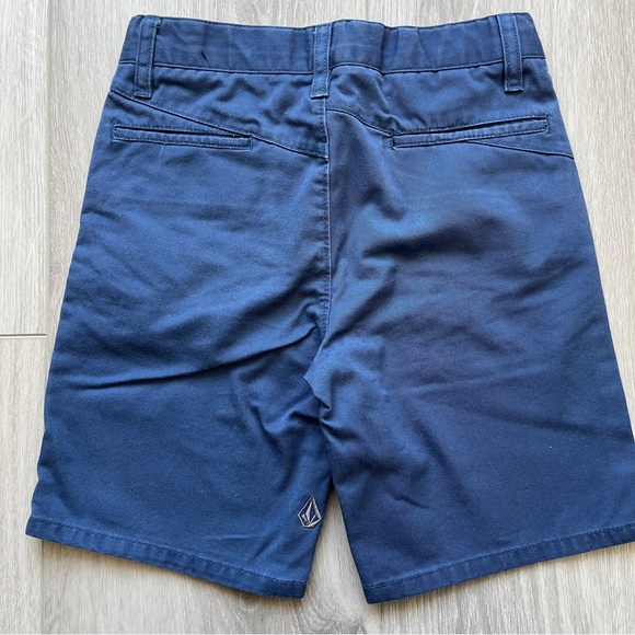 Volcom boys shorts size 6 - Picture 2 of 3